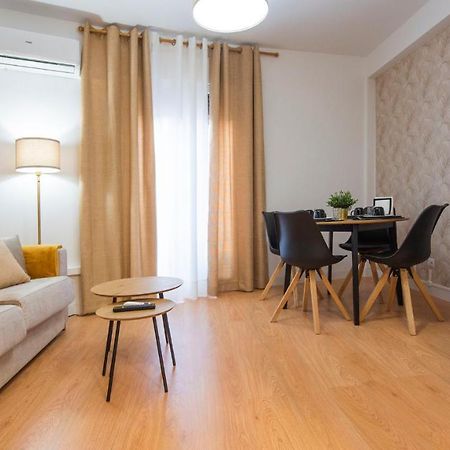 El Sueno De Carmelitas Con Parking Incluido - Apartamentos Aloha Toledo Dış mekan fotoğraf