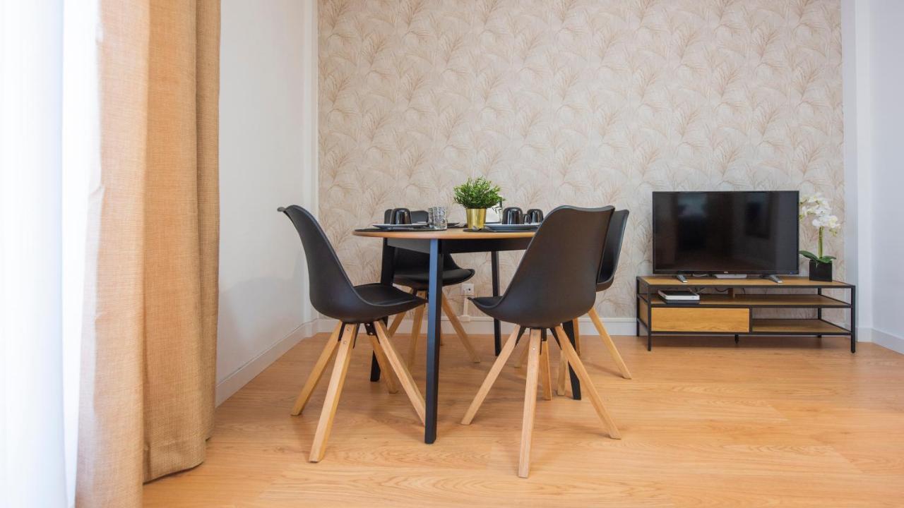 El Sueno De Carmelitas Con Parking Incluido - Apartamentos Aloha Toledo Dış mekan fotoğraf